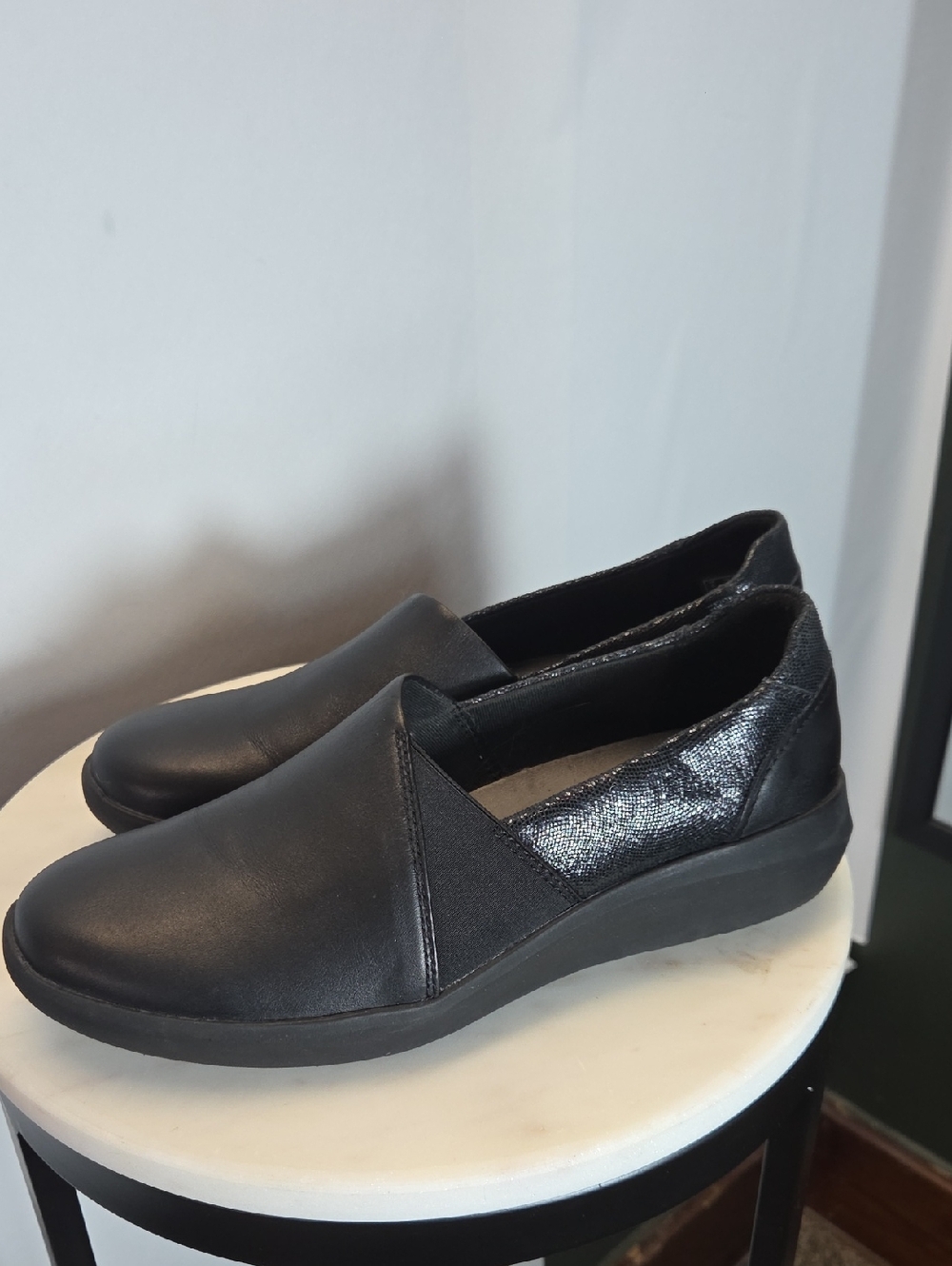 Clarks Black Slip-On Loafers with Subtle Metallic Accent Size 7.5